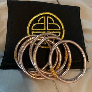 Champagne Budha girl